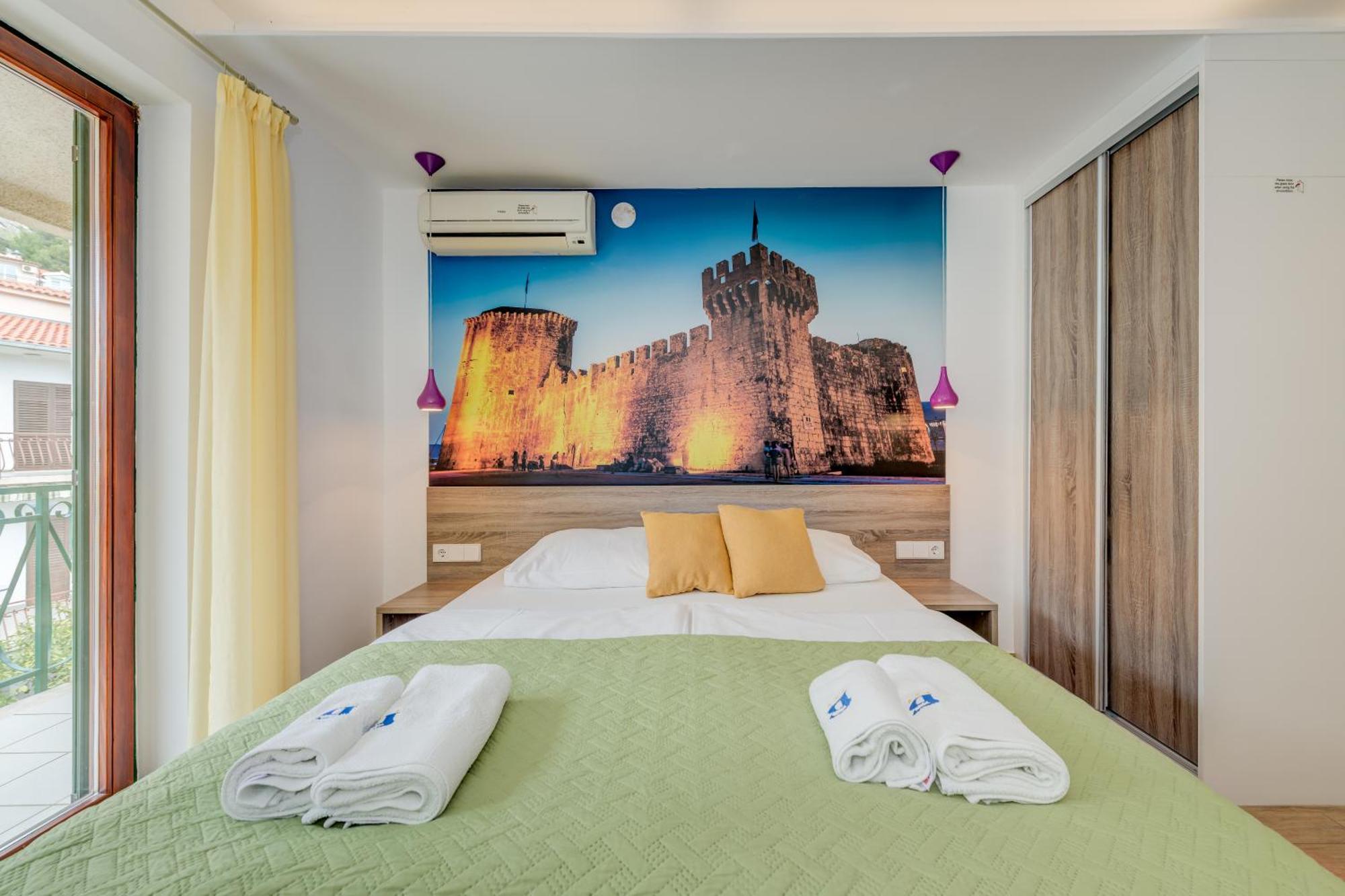 Apartments G トロギール 部屋 写真