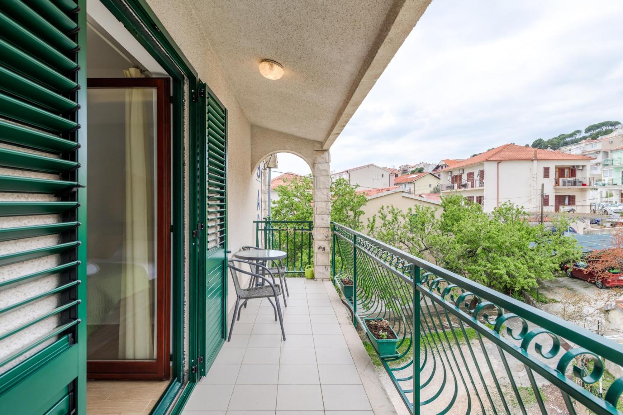 Apartments G トロギール 部屋 写真